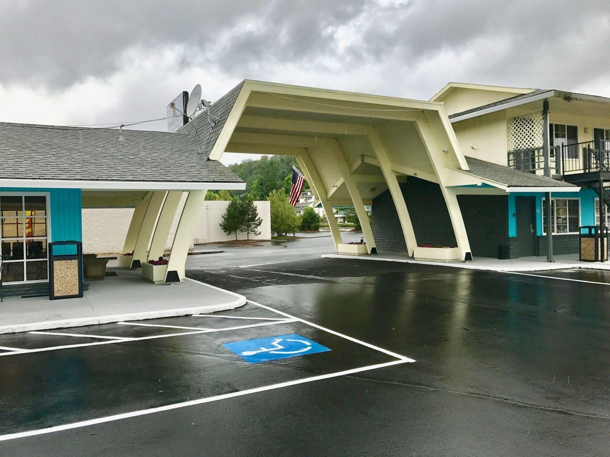 Rosewood Inn & Suites Roseburg Eksteriør billede